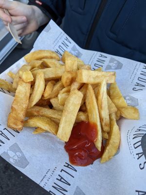 Vegan chips at Alandas in Longniddry