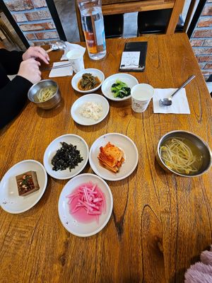  at 45 Year Old Traditional Bibimbap Jongno Hall - 45년전통비빔밥 종로회관 in Jeonju