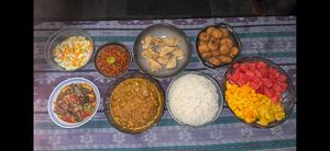 A big variety of vegan dishes   at Bu Herni's Cooking Course in Yogyakarta