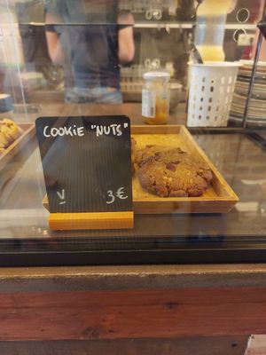 Vegan cookies at MelKafé in Brussels