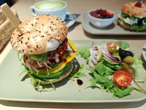 Veganer Bagel at Plazowa Cafe in Swinoujscie
