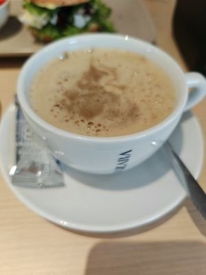 Matcha mit Hafermilch at Plazowa Cafe in Swinoujscie