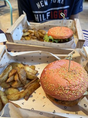 It’s all vegan  at Flower Burger - I Gigli in Campi Bisenzio