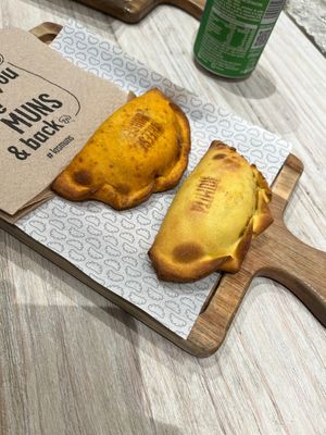 Humita and Cheeseburger (both vegan)  at Las Muns in San Sebastian