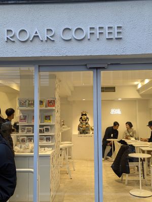  at Roar Coffee House & Roastery  in Tokyo