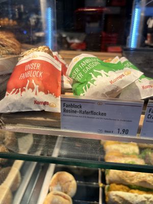 Vegan option, sign visible next to the pricing   at Kamps - Konrad-Adenauer-Platz in Dusseldorf