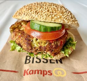 Gruner burger   at Kamps - Konrad-Adenauer-Platz in Dusseldorf