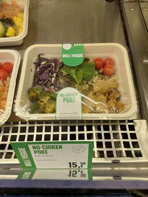 Poké with Heura pb chickn at PMI - Deli Y Cia in Mallorca