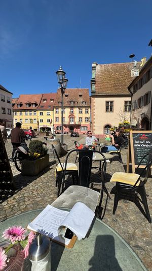 Tische am Marktplatz   at siebzehn82 in Endingen Am Kaiserstuhl