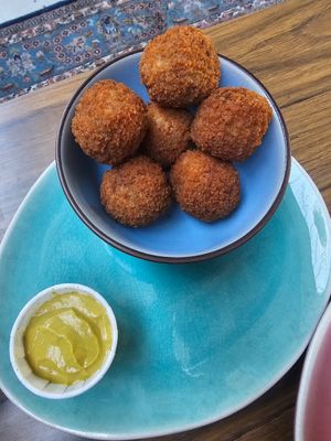 Beterballen - vegan at La Fabrique  in Roermond