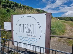 Entrance from beach side at MEERSATT - Café & Bar in Sankt Peter-ording