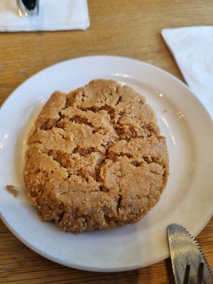  at Kupfert & Kim - Financial District in Toronto