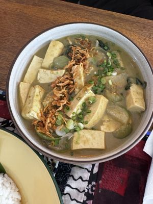 Curry verde con tofu  at Gin Geng in Koh Phangan
