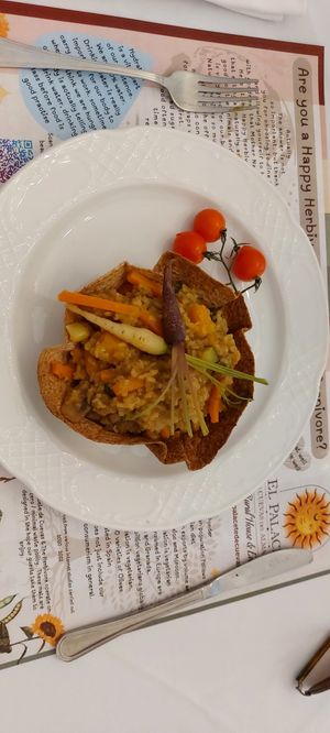 Kitchari in flatbread basket at Happy Herbivore in Cuevas Del Almanzora