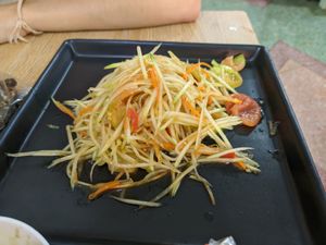 Papaya salad at Phaisach Tana - ร้านไภษัชย์ธน เจ  in Udon Thani