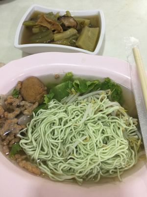 Food at Phaisach Tana - ร้านไภษัชย์ธน เจ  in Udon Thani