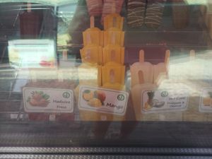 Regular vegan ice lollies at Llagurt in Girona
