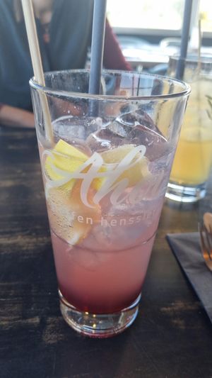Zitrone, Brombeer Ingwer drink at Ahoi Steffen Henssler in Otterndorf