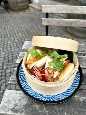 Representing the JACK N CHILL - our version of the Gua Bao!

The pillowy buns are filled with a tempura vegan chicken, made with a soy mix, our homemade chilli mayo and greens. at IV in Berlin