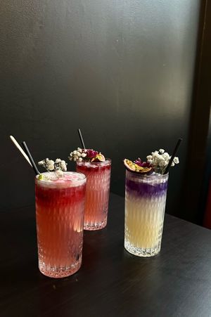 Colourful drinks that look like flower bouquets? Say no more!   at IV in Berlin