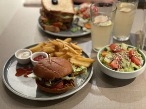 Happy Piggy Burger - Katzentempel, Bremen  at Katzentempel - Bremen in Bremen