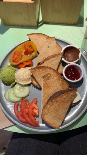 Tempelfrühstück  at Katzentempel - Bremen in Bremen