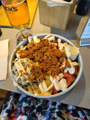 Tiger bowl at Katzentempel - Bremen in Bremen