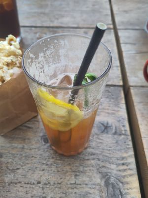 Peach ice tea at Hickory's Smokehouse - Rhos-on-Sea in Conwy