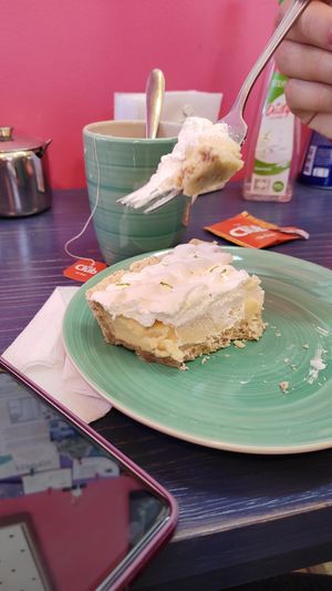 Torta de limão at Verde y Rebelde in Punta Arenas