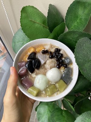 Tofu Pudding with several toppings - delicious  at Bean Jr. Pavilion in Kuala Lumpur