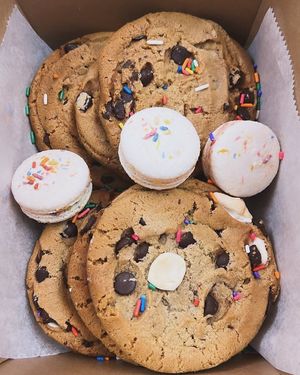 Cookies and macarons at Mama Chea Cafe in Davie