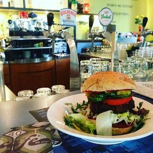 vegan tofu burger at Cafe de Plak in Nijmegen
