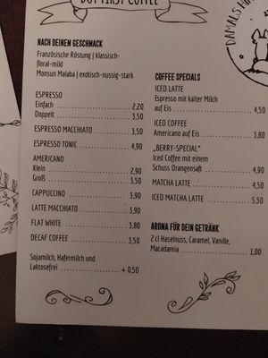 Drinks at Damals Hinterm Mond in Marburg