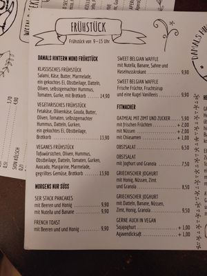 Breakfast Menu at Damals Hinterm Mond in Marburg