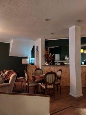  at Damals Hinterm Mond in Marburg