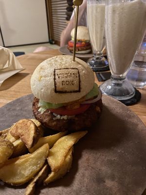 Vegetarian burger can be made vegan. Another vegetarian/vegan teriyaki burger is available too.  at Box Burger - Yumoto in Hakone