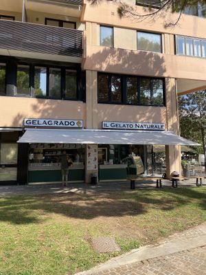 Outside  at GELAGRADO in Grado