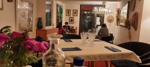 Intérieur at Cassis et Romarin in Cassis