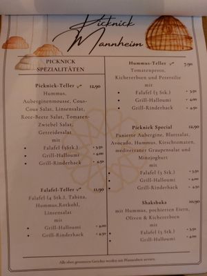 Menu with labelled vegan options at Picknick Café in Mannheim