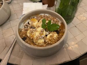 Granola bowl at Picknick Café in Mannheim