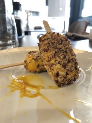 Magnum mango e cocco  at Motus • Contemporary Bistrot in Grado