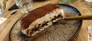 Tiramisu speculous vegan at Martha Pizze Amore in Paris