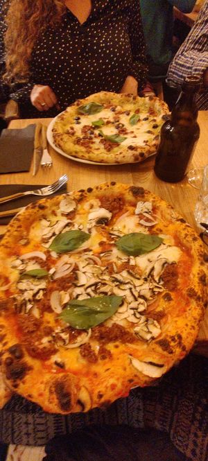  at Martha Pizze Amore in Paris