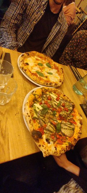  at Martha Pizze Amore in Paris