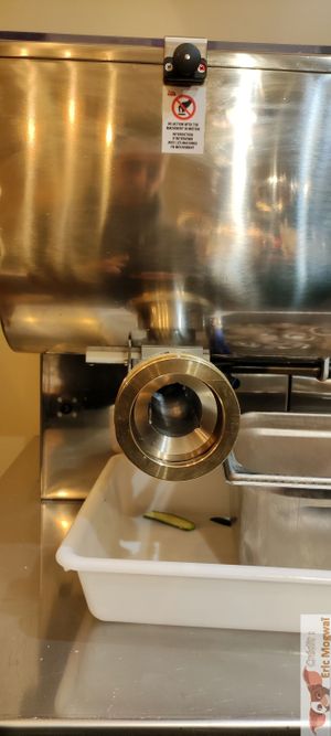 Pasta machine at Martha Pizze Amore in Paris