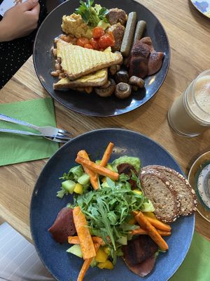 Vegan English breakfast & salad  at Forest Park in Leipzig