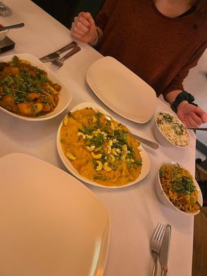 Vegetable bhuna, vegetable kathal, mushroom rice and garlic rice at Red Indigo in Hay-on-wye