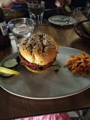 Vegan burger at Ayaso in Marrakech