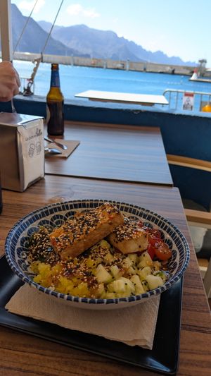 Poke bowl with tofu at Kai Sweet Poke - Bar Casa Tono in Gran Canaria