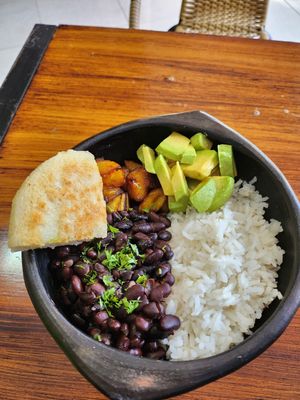 Opción vegana deliciosa. at Raíces in Girardot